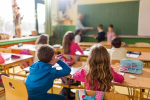 Beneficiile aduse de educatia sexuala in scoli