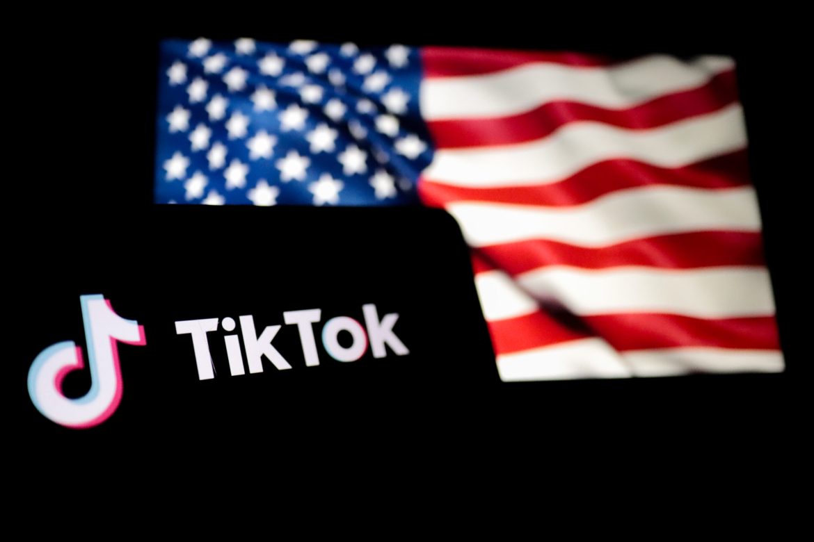 TikTok dezvolta o noua aplicatie pentru a ramane in Statele Unite