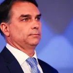 Flávio Bolsonaro ar fi fugit din Brazilia după înfrângerea în alegeri. Senatorul ar vrea azil în SUA